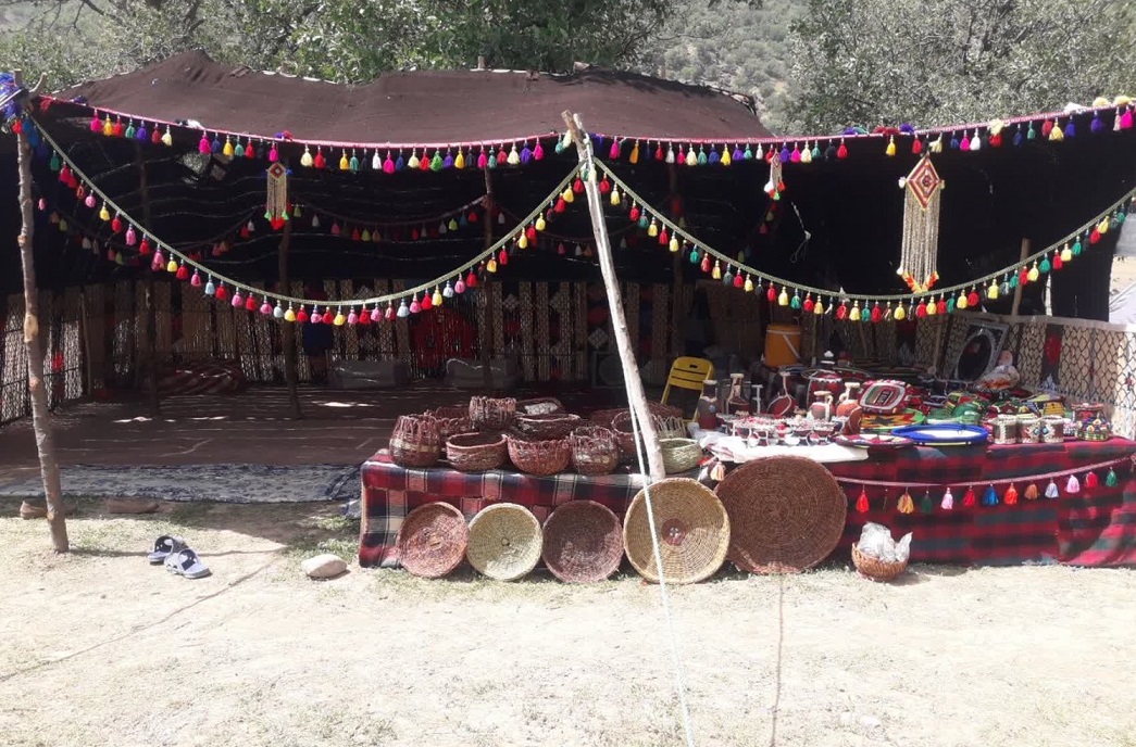 برپایی نمایشگاه صنایع‌دستی در روستای جله شهرستان دورود